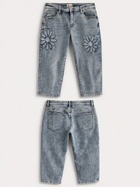 Poppy & Grace Light Wash Daisy Embroidered Jeans Size 31